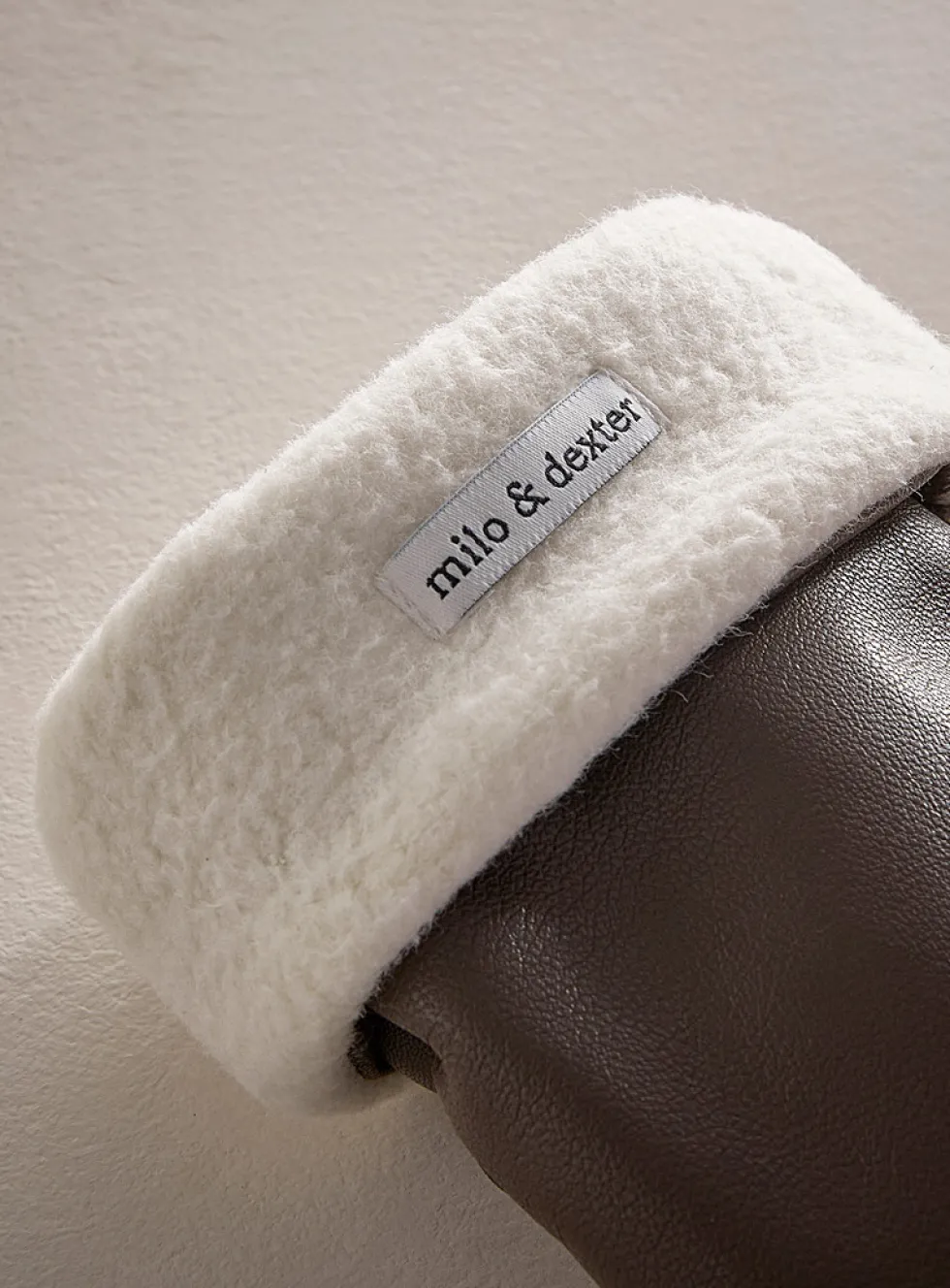 Genuine leather mittens