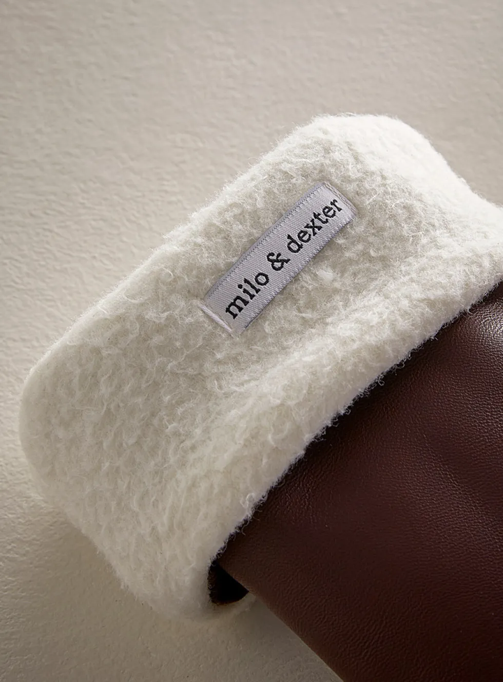 Genuine leather mittens