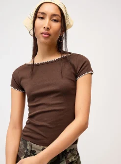 Geo edge boat collar T-shirt