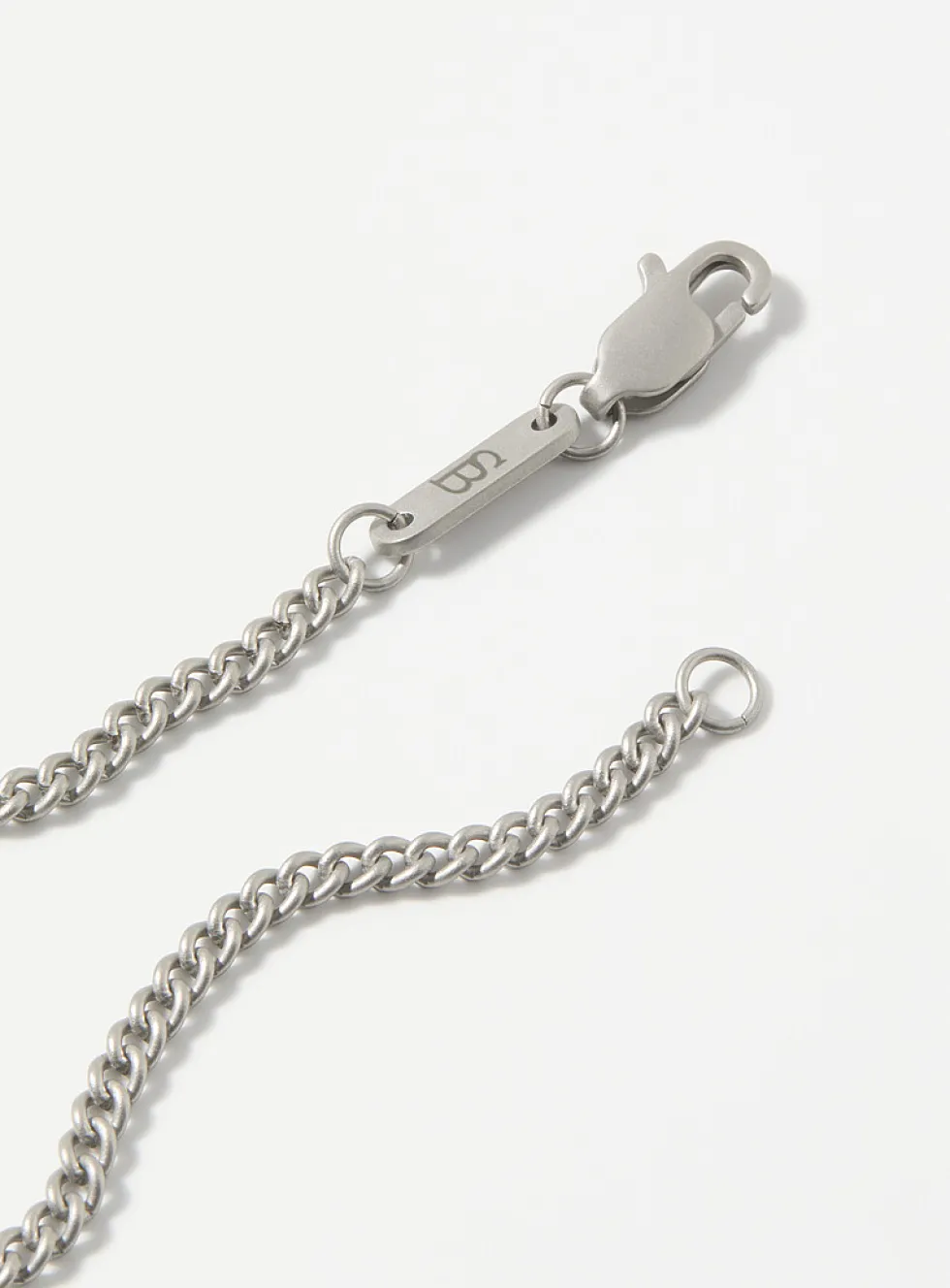 Geo-clover necklace