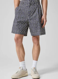 Geometric pattern loose Bermuda shorts