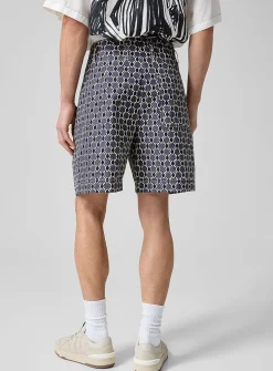 Geometric pattern loose Bermuda shorts