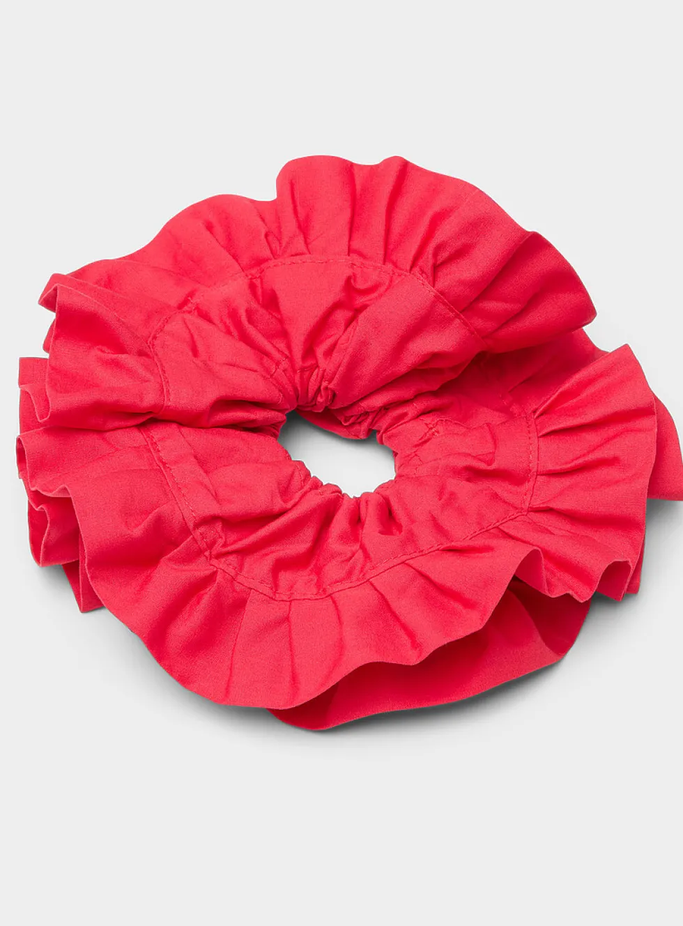 Giant monochrome ruffled scrunchie