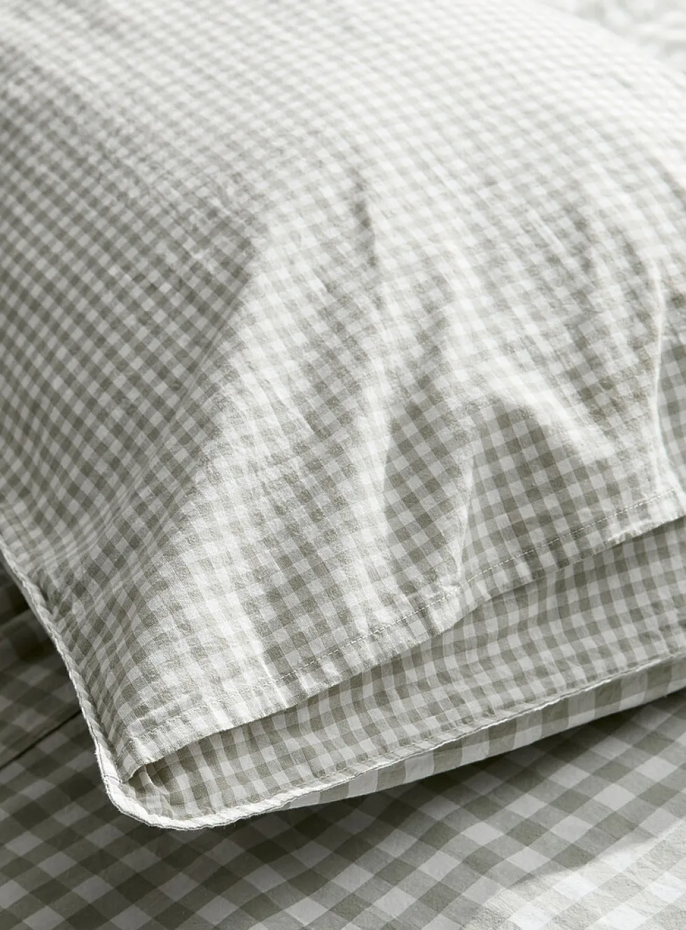 Gingham body pillow sham
