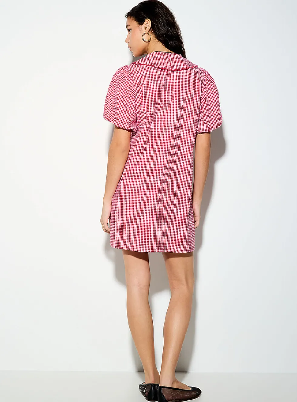 Gingham Peter Pan-collar seersucker shirtdress