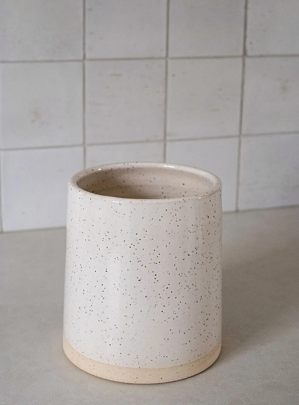 Glazed stoneware utensil pot