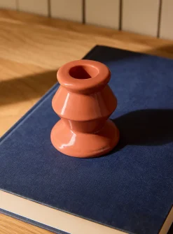 Glossy geometric candle holder