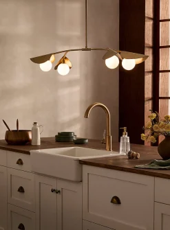 Golden petals hanging lamp
