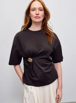 Golden pin gathered waist casual T-shirt