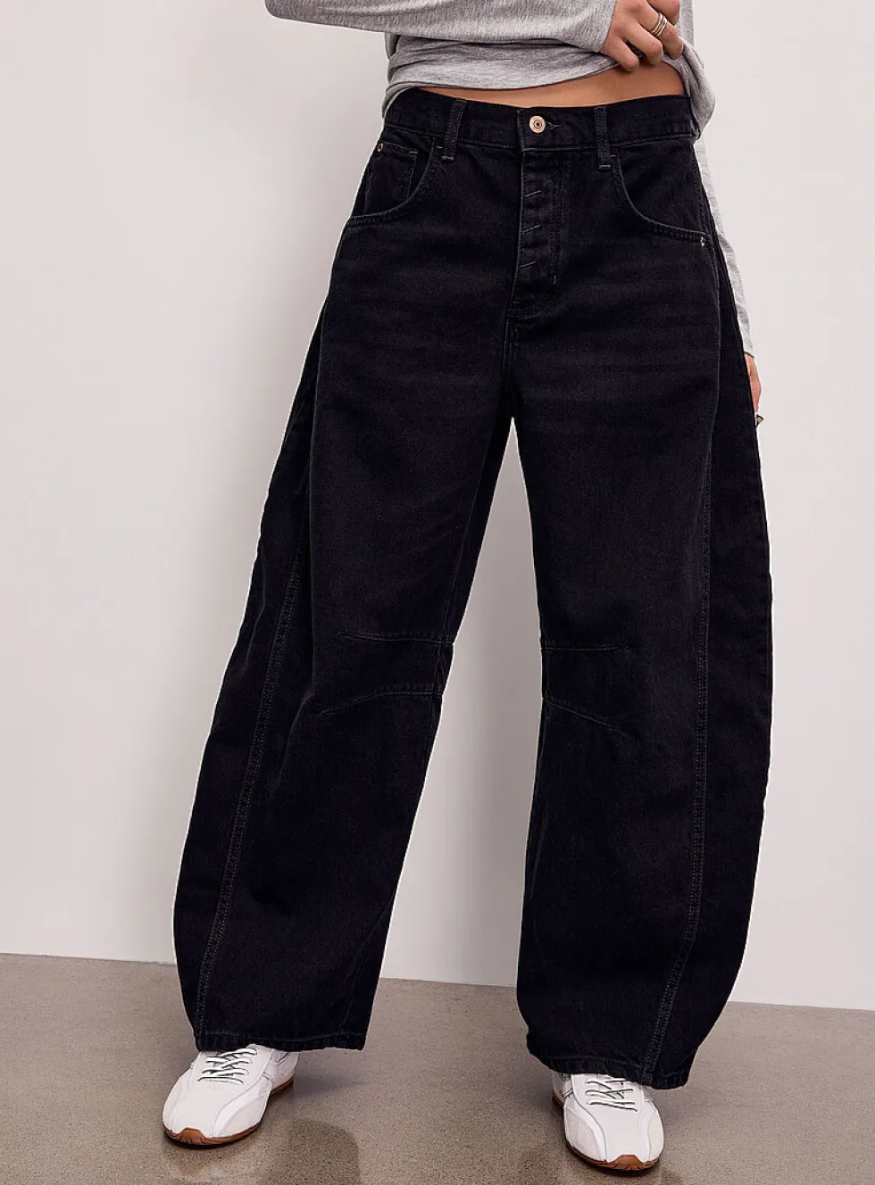 Good Luck barrel jean