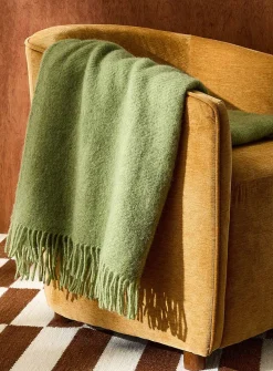 Gotland wool fringed fuzzy throw