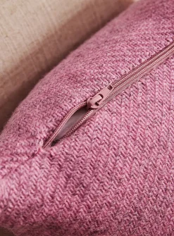 Gotland wool removable-cover cushion