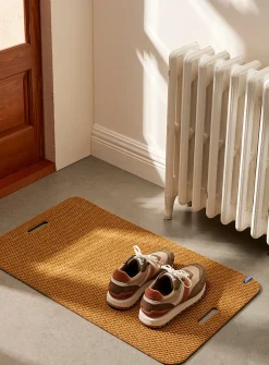 Grab and go doormat