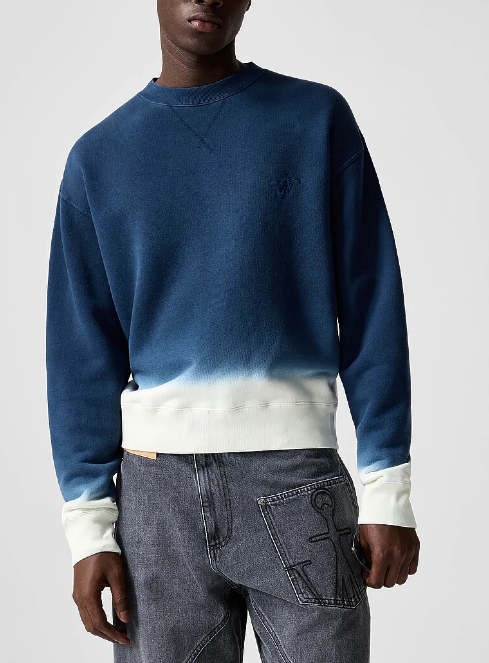 Gradient-dyed sweat