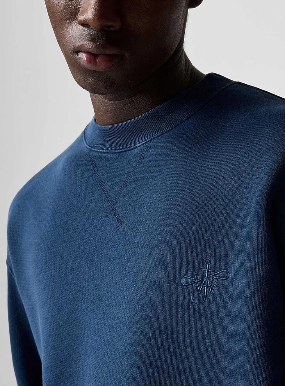 Gradient-dyed sweat