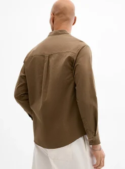 Graphic pleat officer-collar shirt