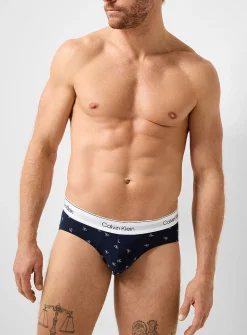 Grey/navy/red briefs