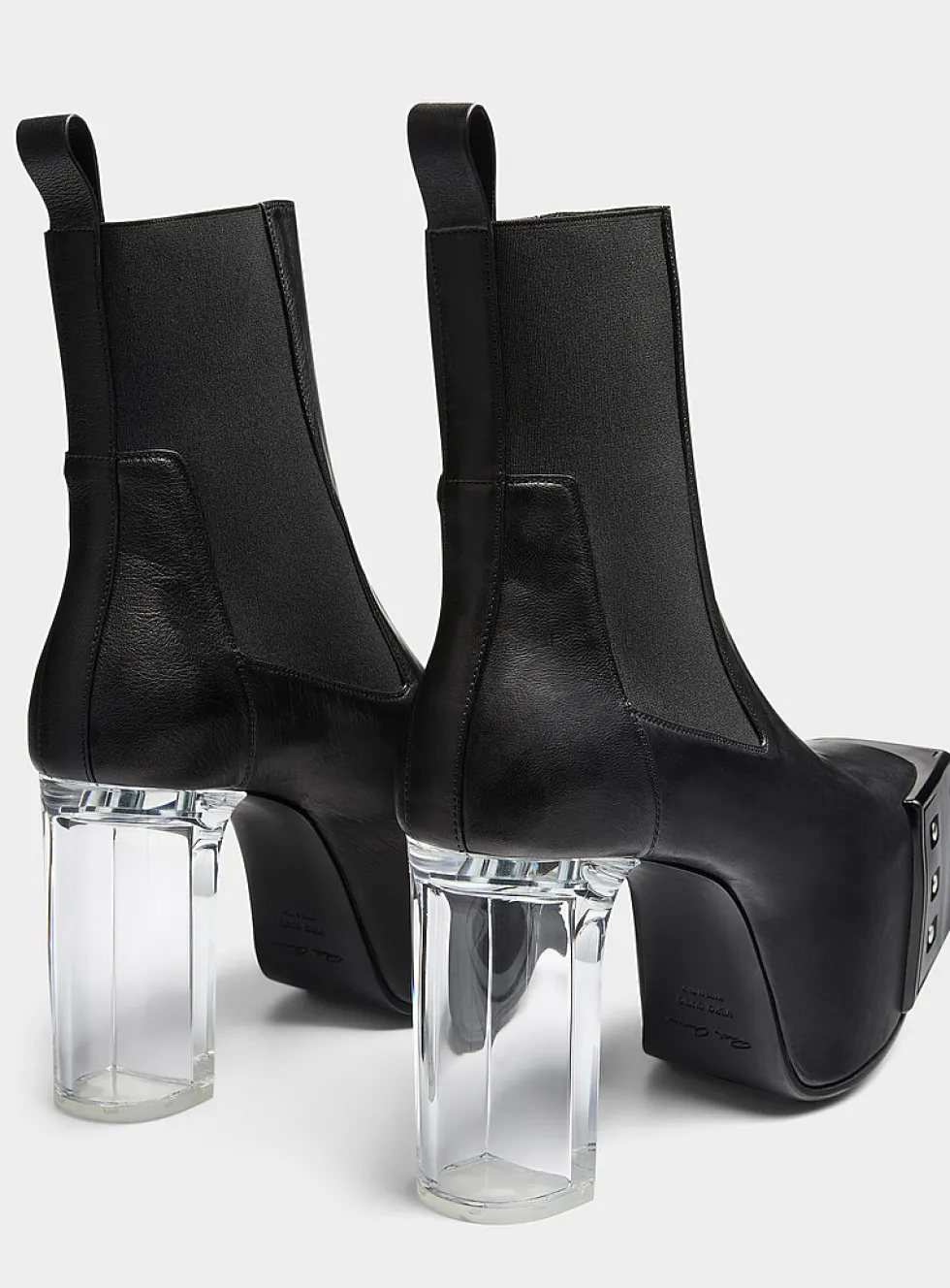 Grilled Kiss platform boots