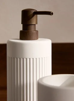 Grooved diatomite accessories