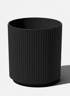 Grooved minimalist planter