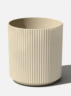 Grooved minimalist planter