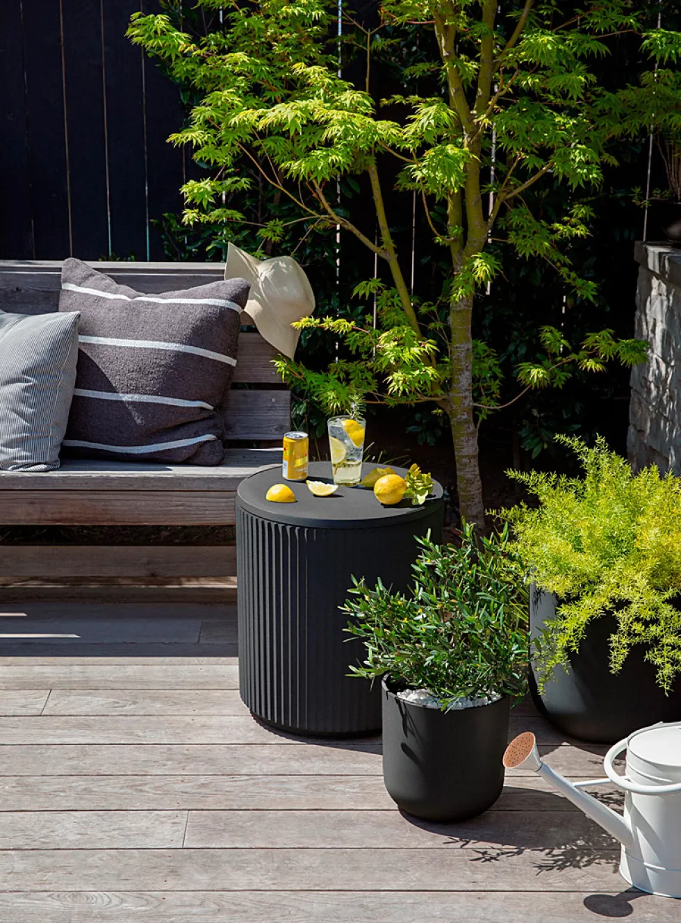 Grooved side table cooler