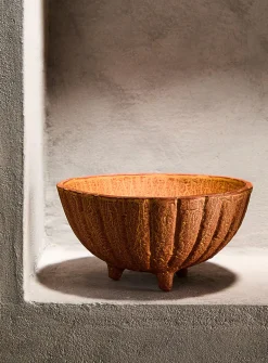 Grooved terracotta stand bowl