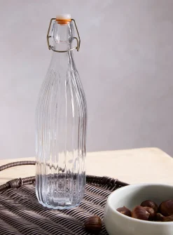 Grooved water bottle