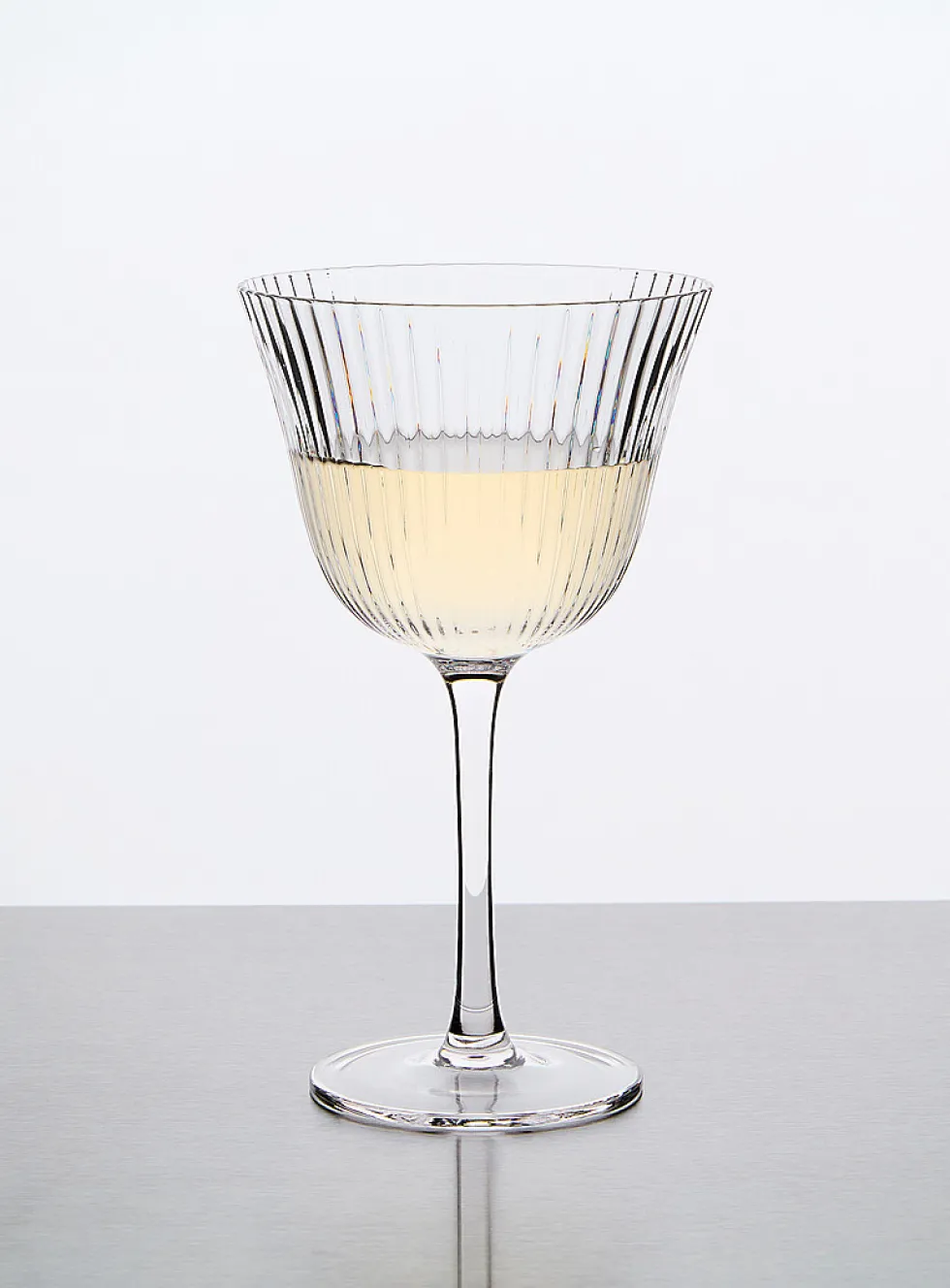 Grooves stem glass