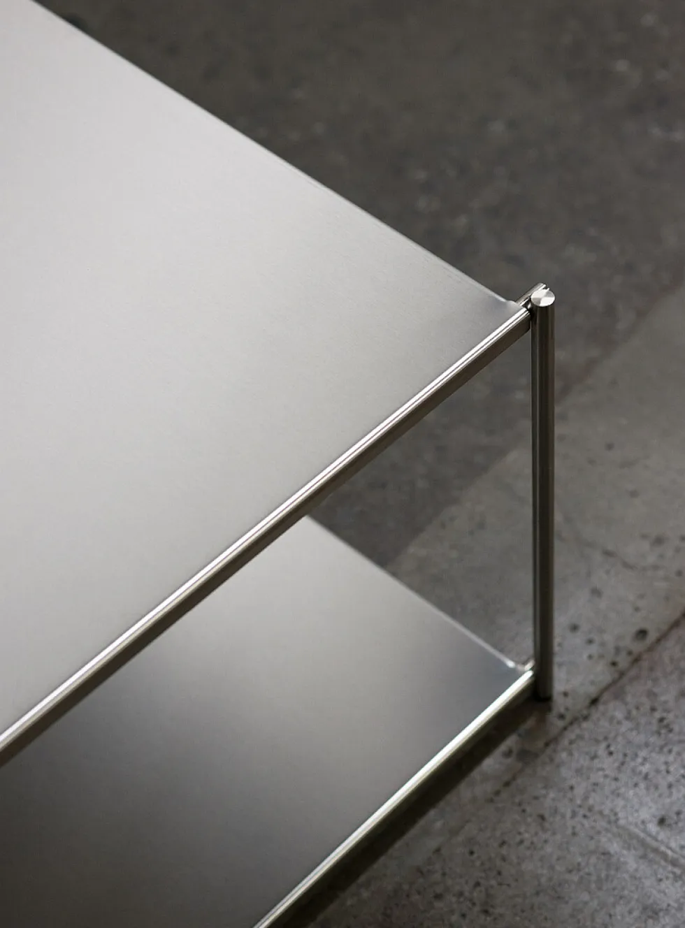 Halte coffee table