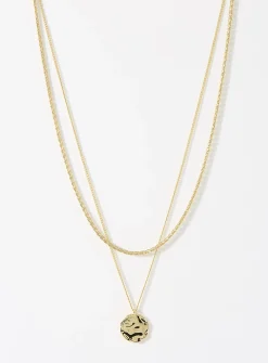 Hammered medallion chains