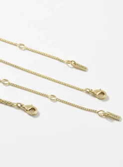Hammered medallion chains