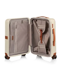 Hardside luggage set