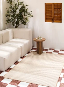 Hatched stripes outdoor rug