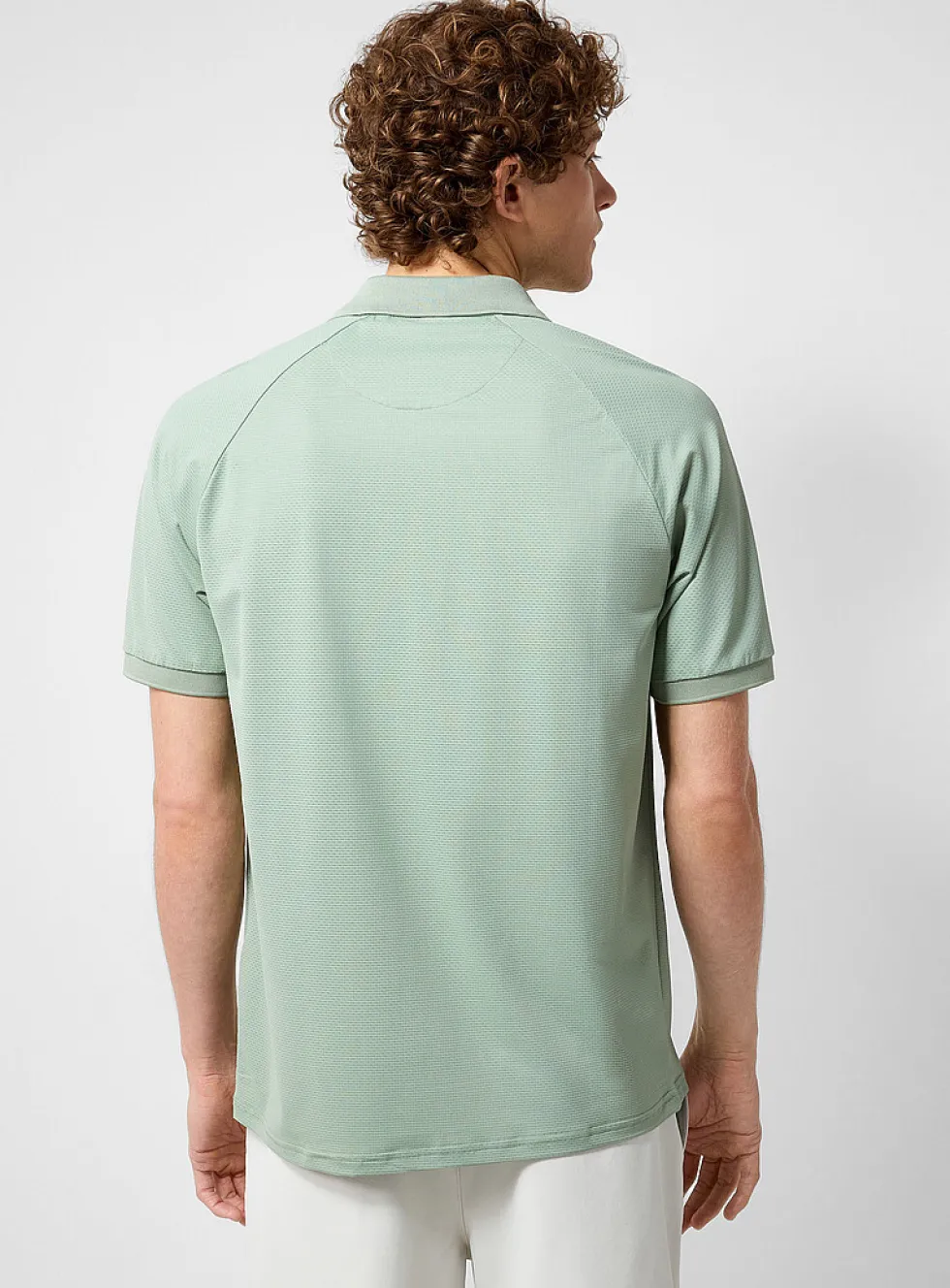 Hatched-texture breathable golf polo