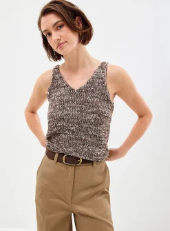 Heathered knit V-neck sweater vest