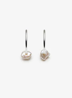 Hera pearly bead earrings