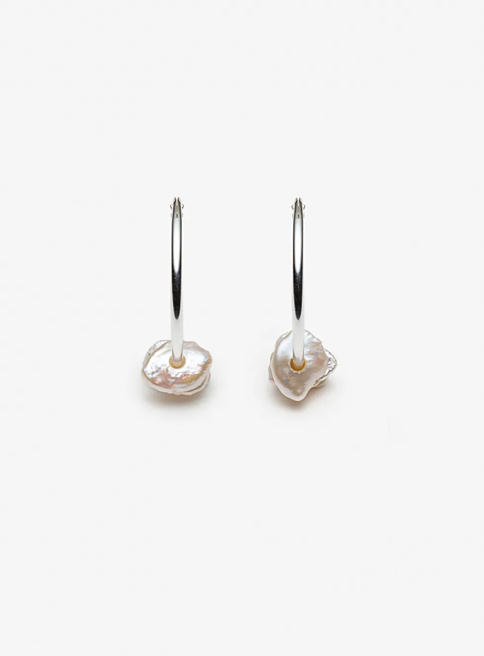 Hera pearly bead earrings