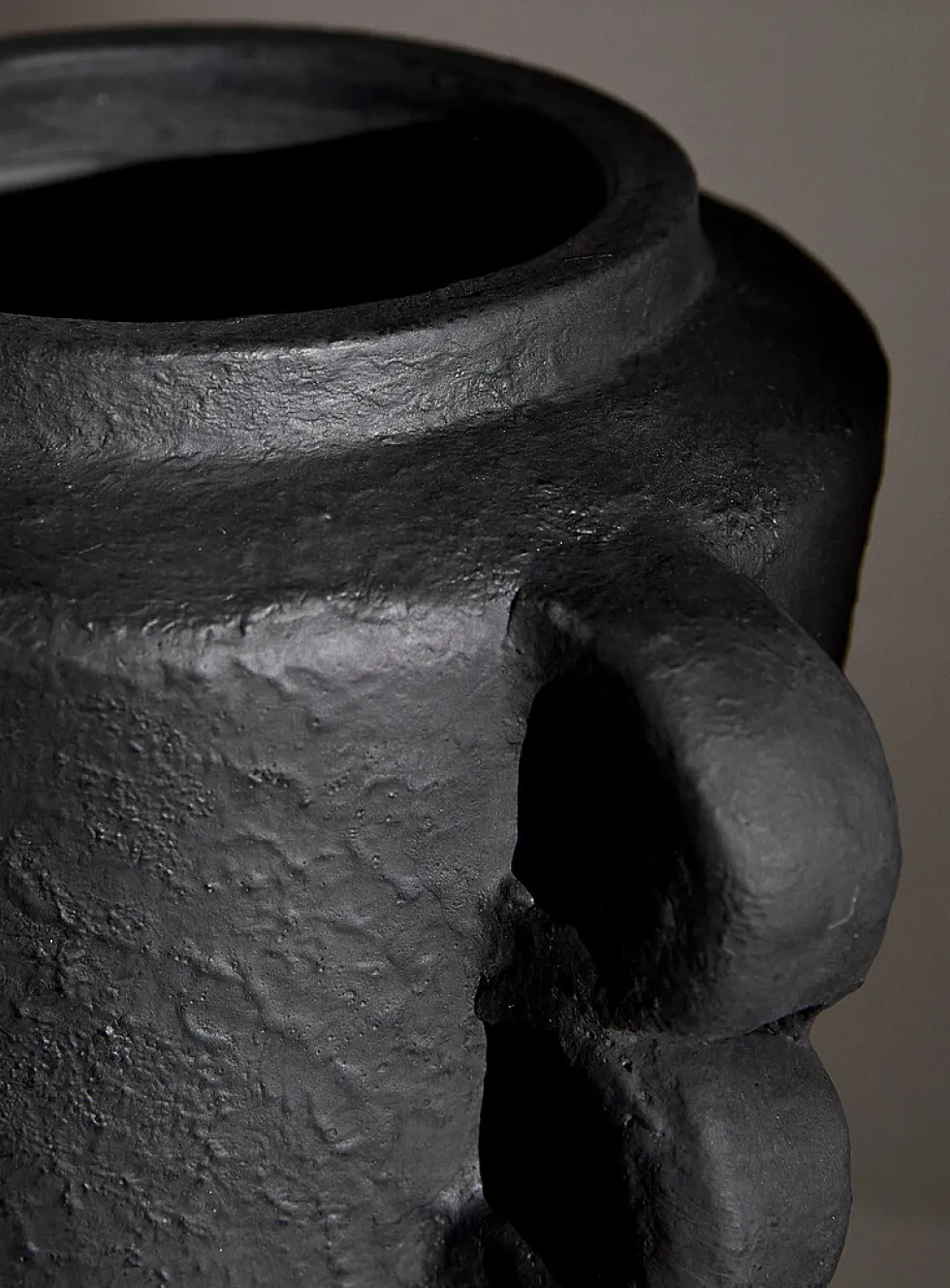 Hercules black terracotta vase