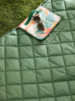 Hibiscus flowers picnic blanket