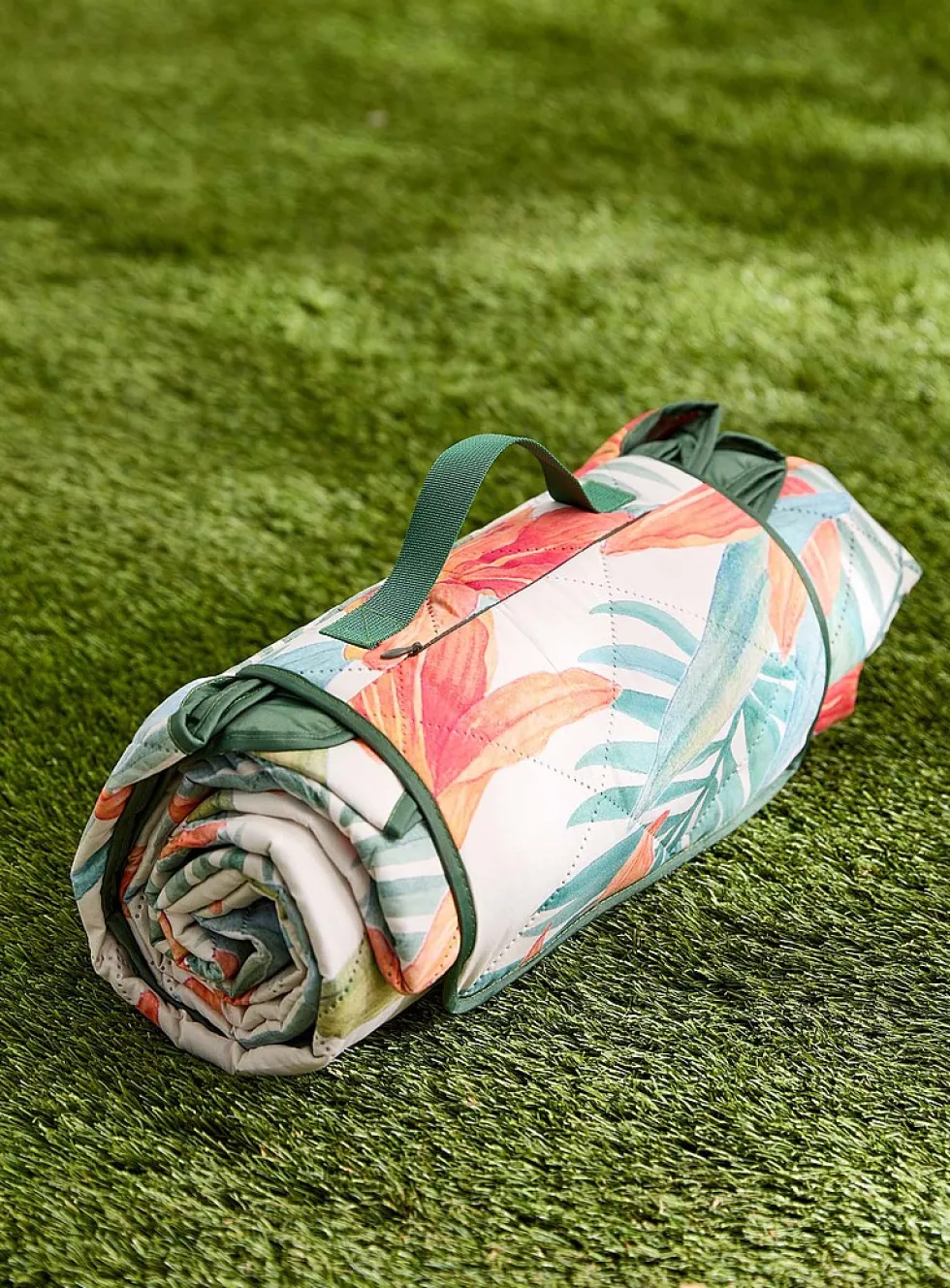 Hibiscus flowers picnic blanket