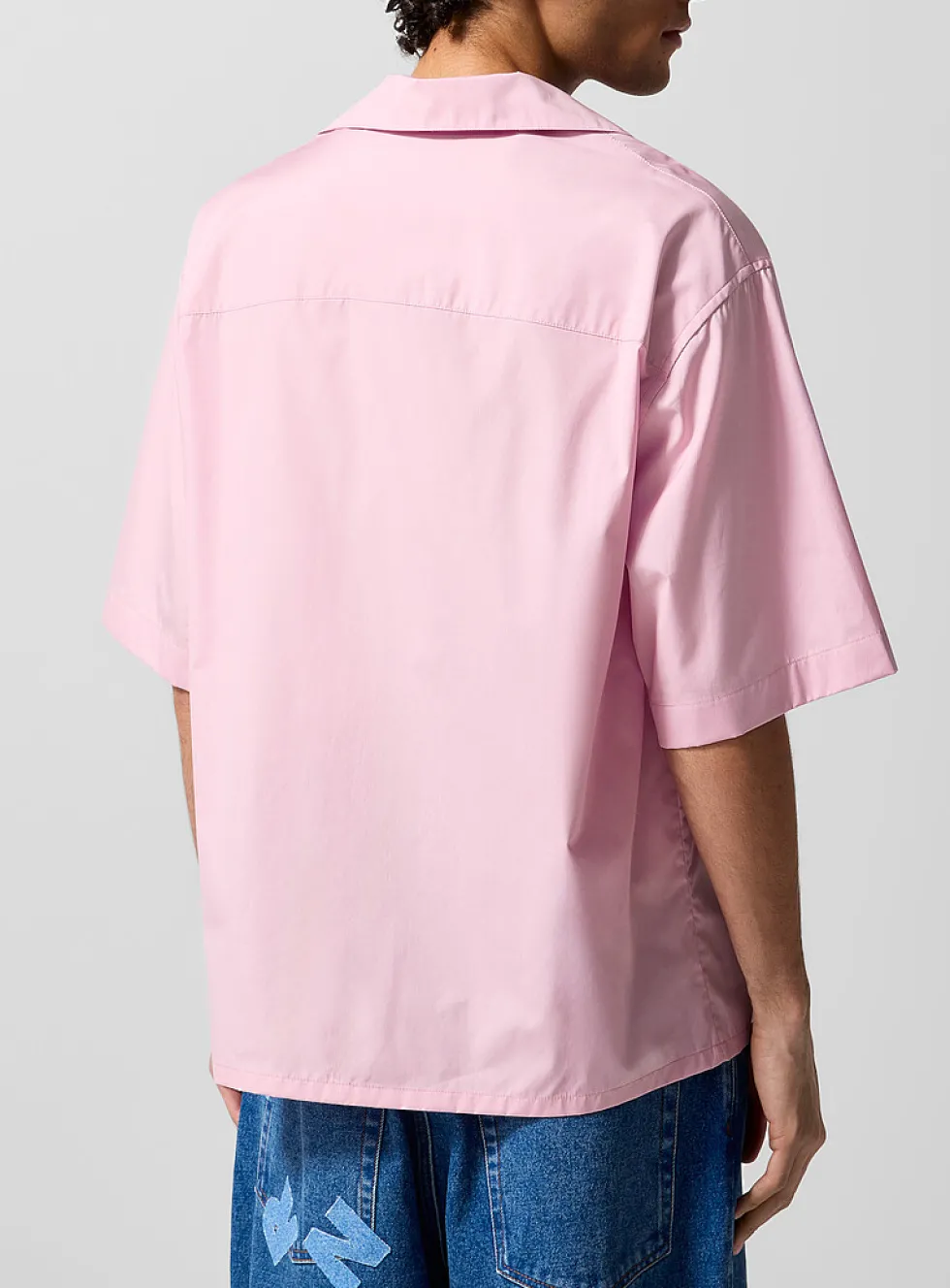 Hidden logo camp shirt
