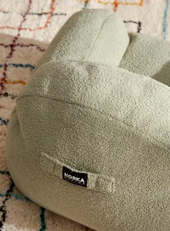 High-pile fleece mini chair