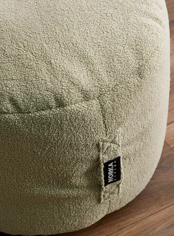 High-pile fleece pouf