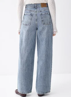 High-rise wide-leg jean