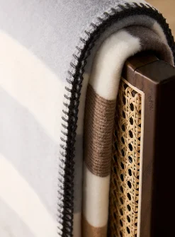 Horizon Nature wide stripes throw
