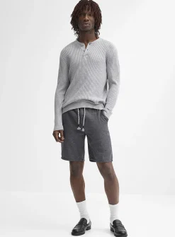 Houndstooth-like knit Bermudas