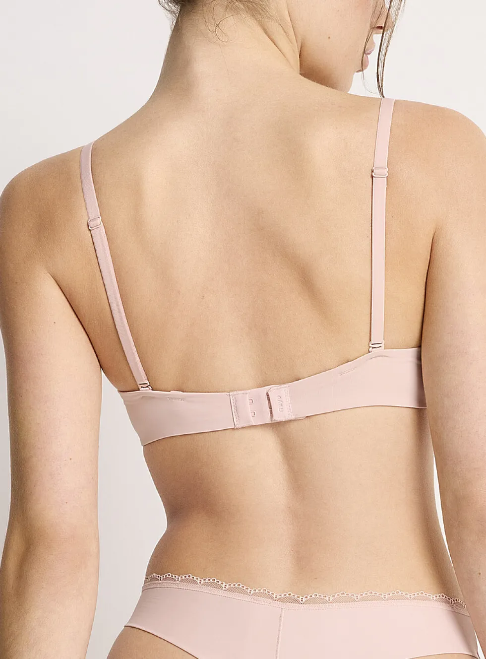 Hydra plunge bra