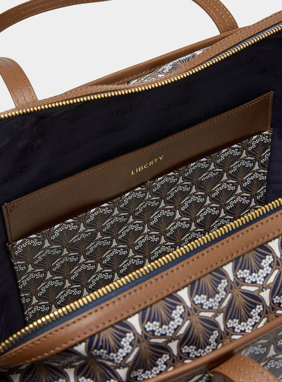 Iphis Malborough tote bag