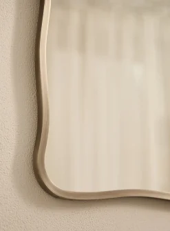 Irregular frame rectangular mirror